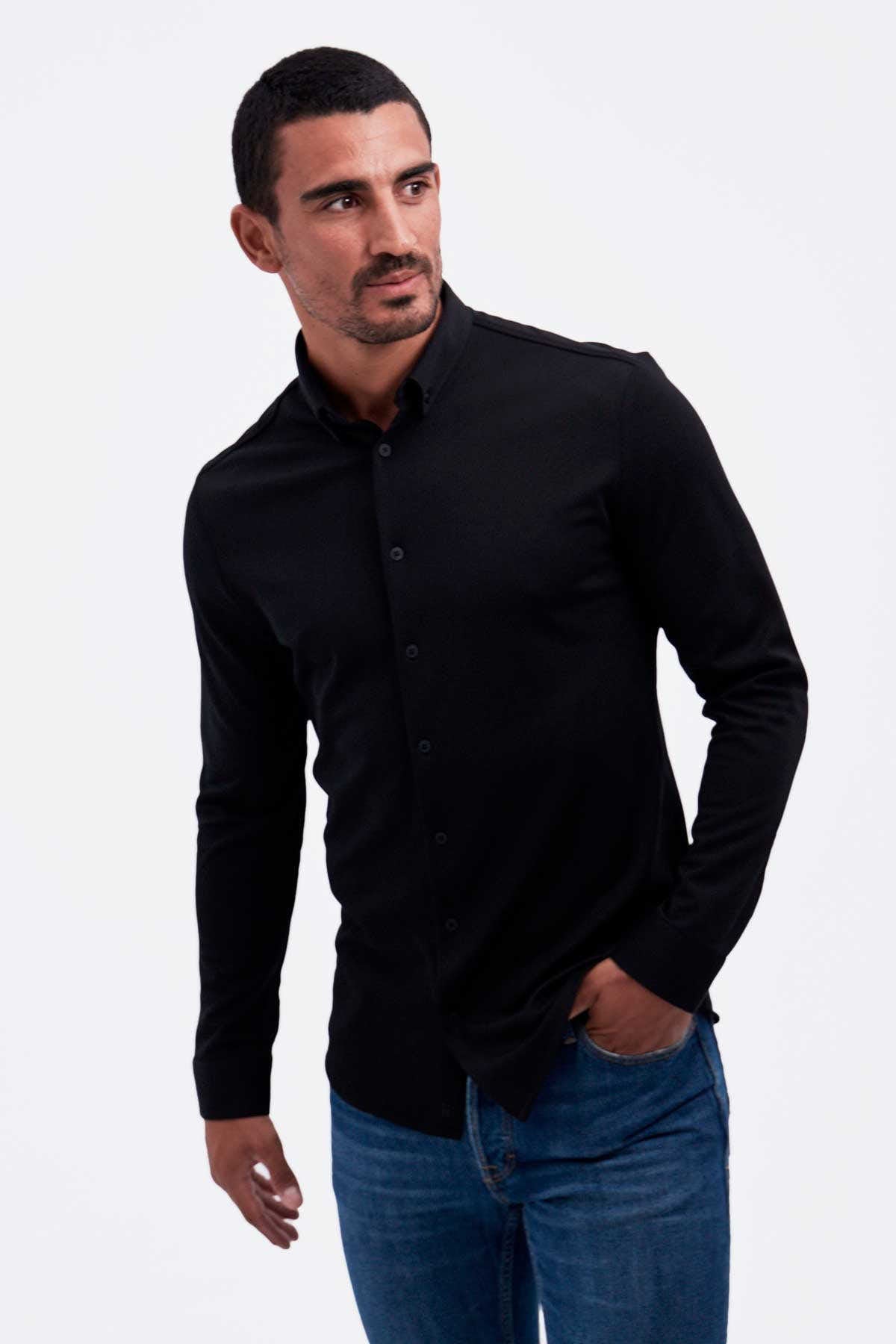 Black shirt ∞