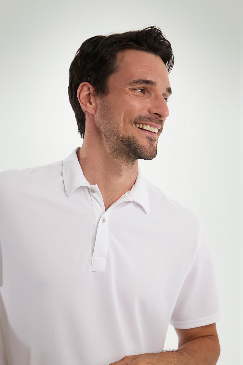 Polo blanco ∞
