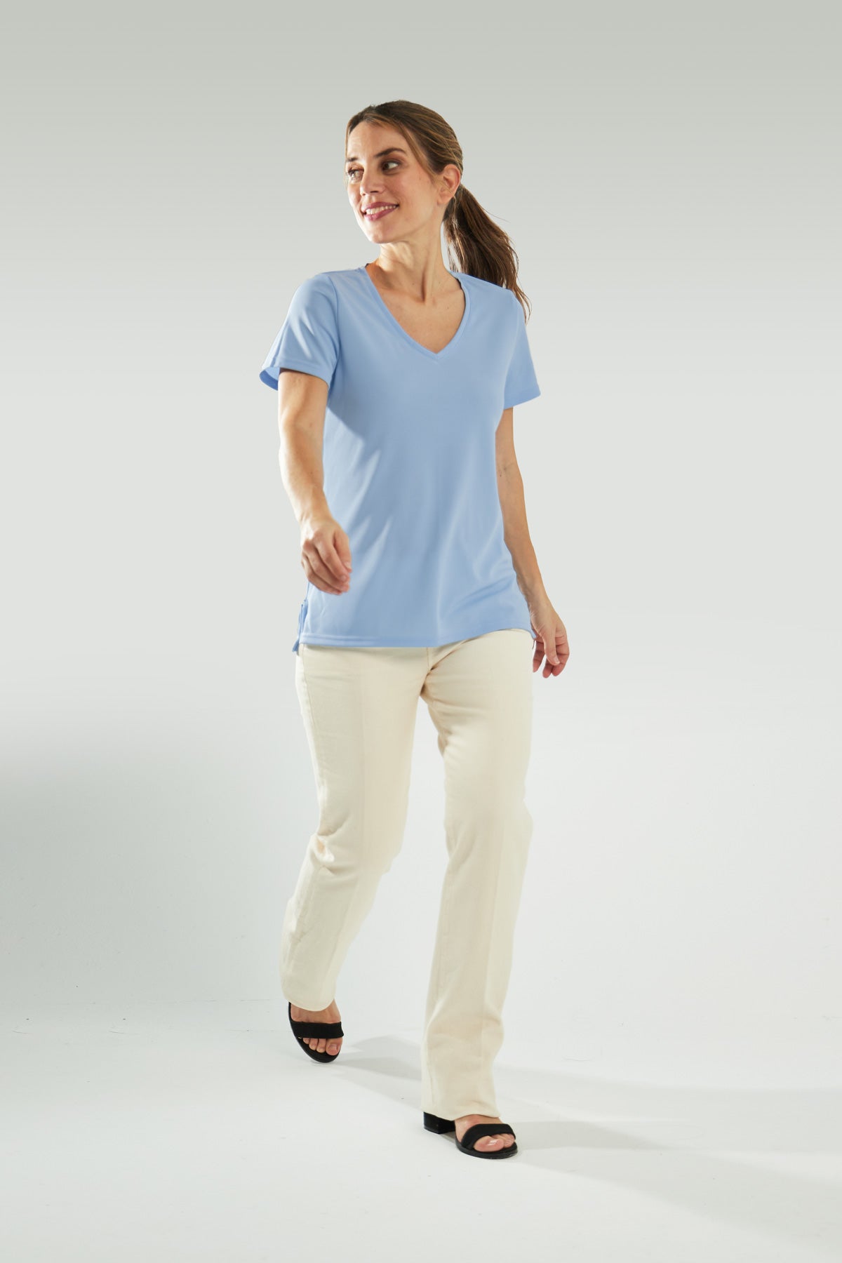 Misty blue v-neck T-shirt ∞