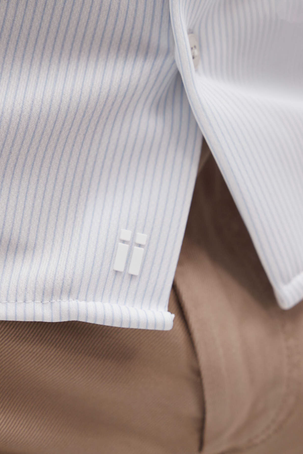 Thousand stripes shirt ∞